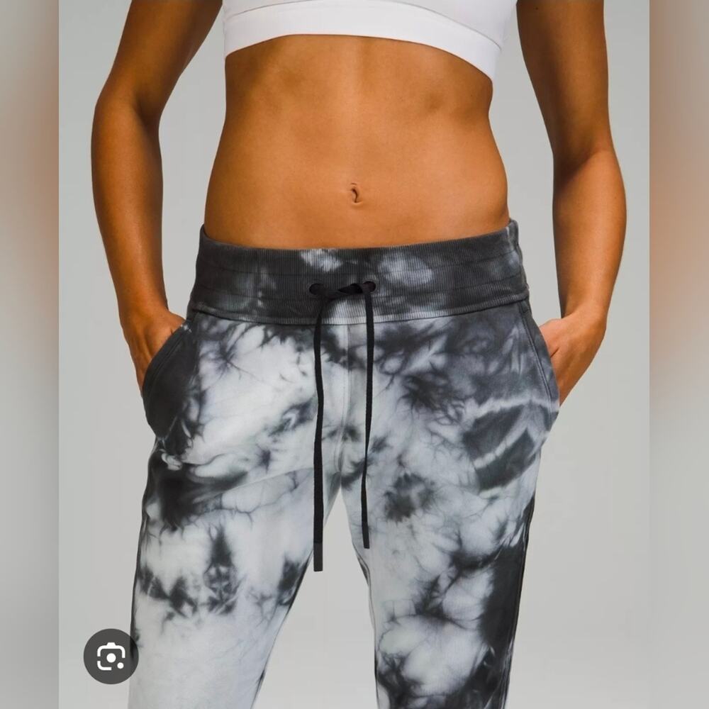 Lululemon Gray and White Tie-Dye Joggers